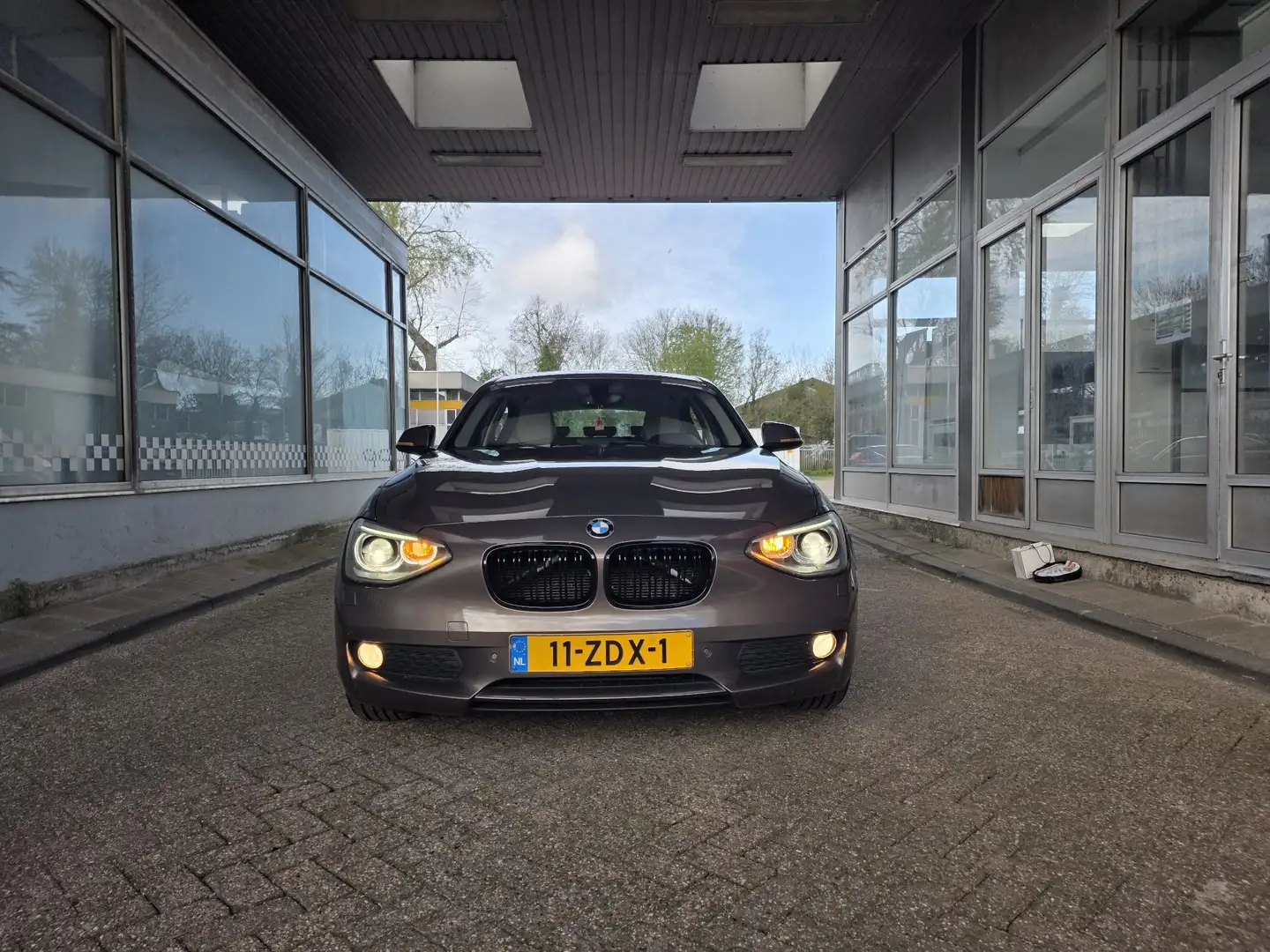 BMW 1er M Coupé 114i Upgrade Edition Marrón - 1