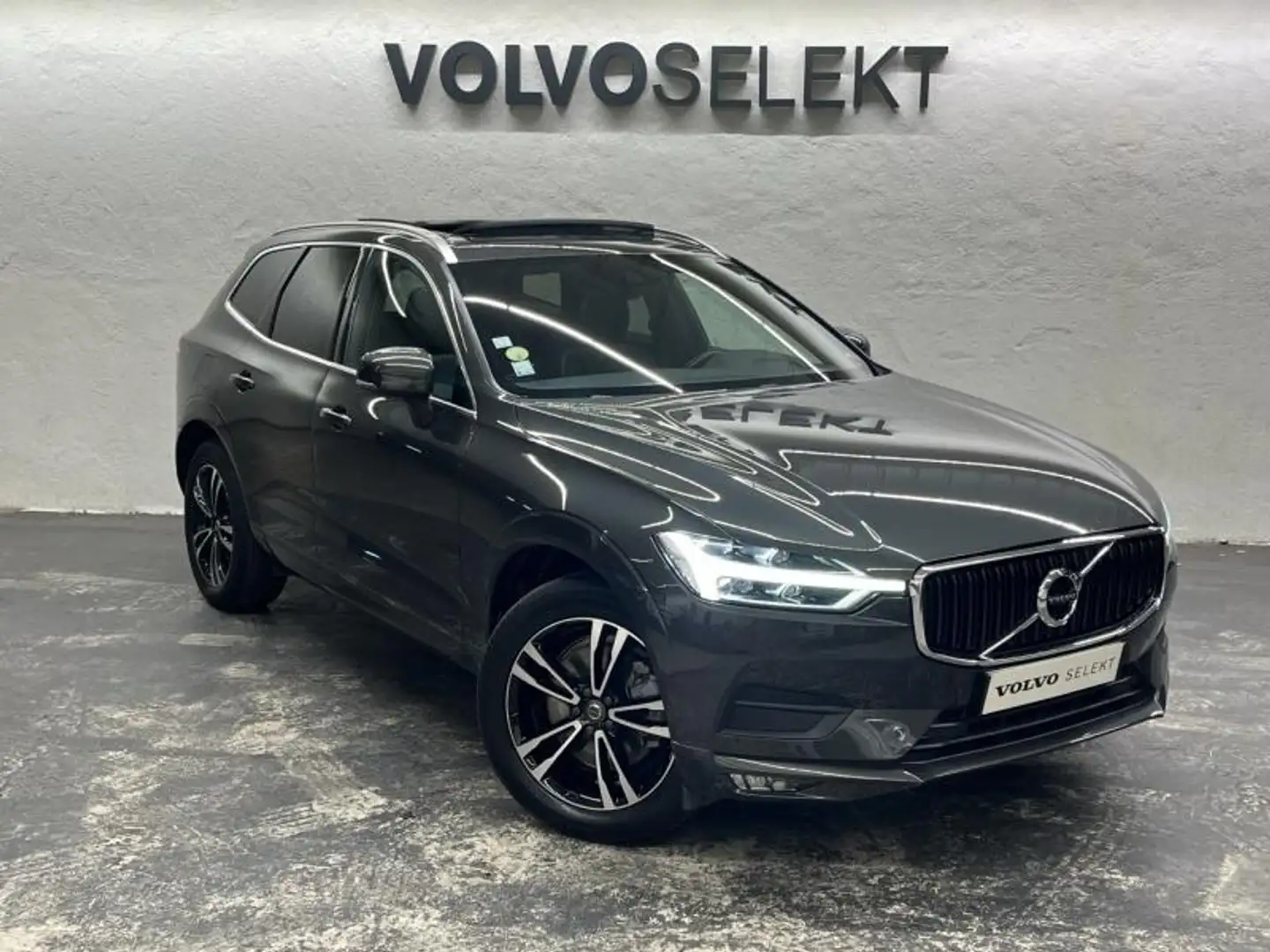 Volvo XC60 D4 AdBlue 190ch Momentum Geartronic Grau - 2