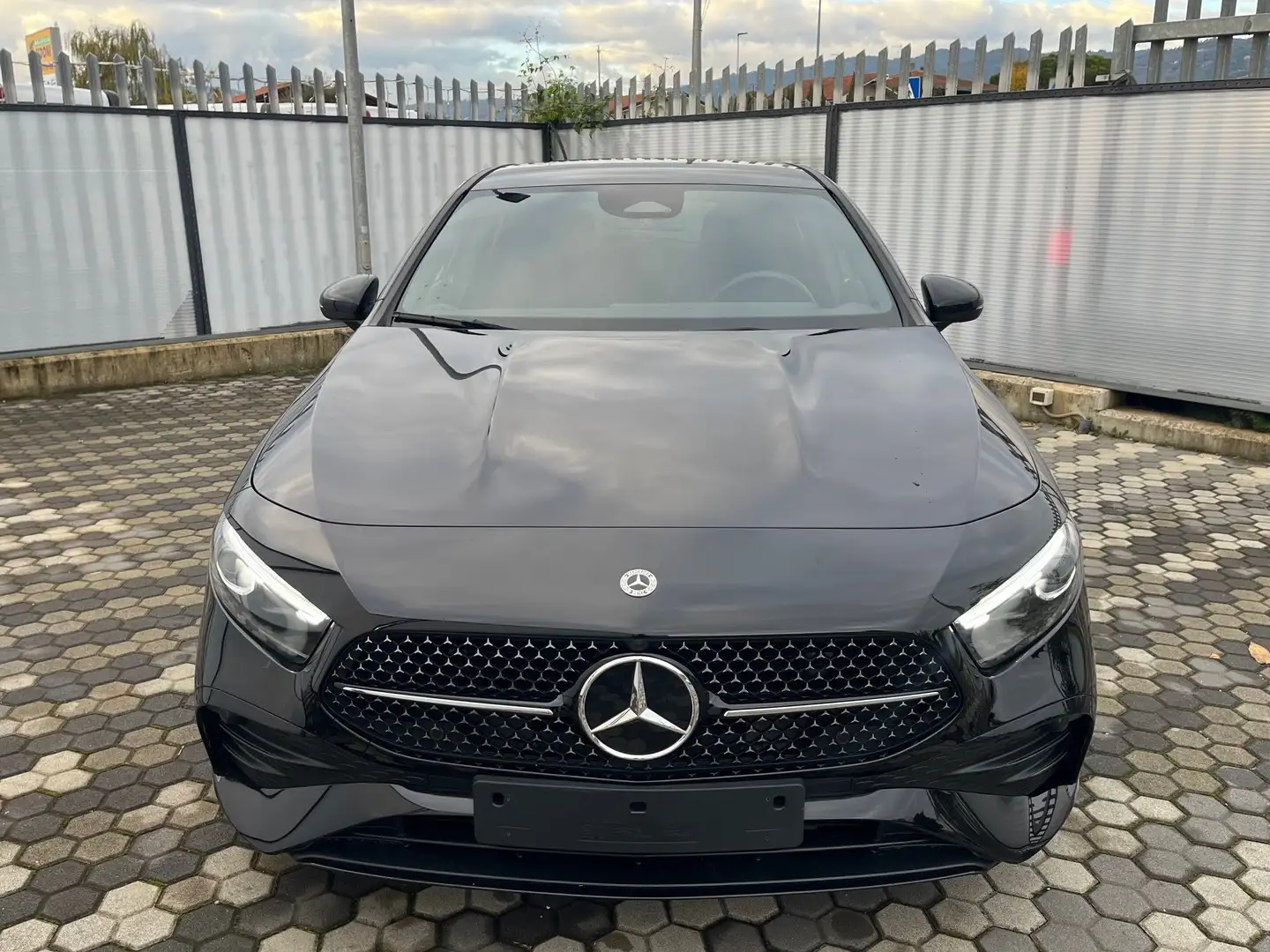 Mercedes-Benz A 200 A 200 AMG Line Premium auto Nero - 2