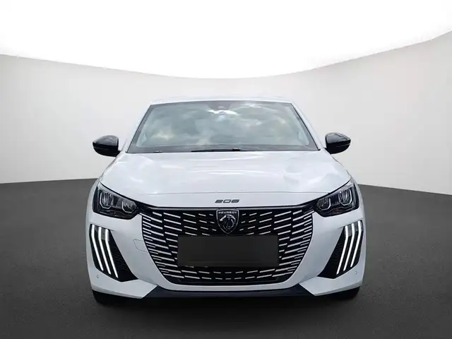 Peugeot 208 view 2