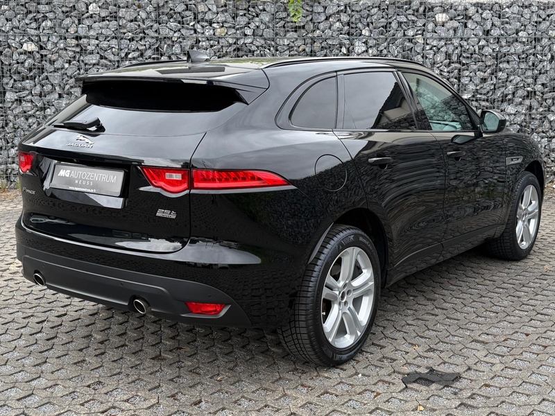 Jaguar F-Pace 2.0 RSport *RFK *AWD *CARPLAY *AMBIENTE — photo 4