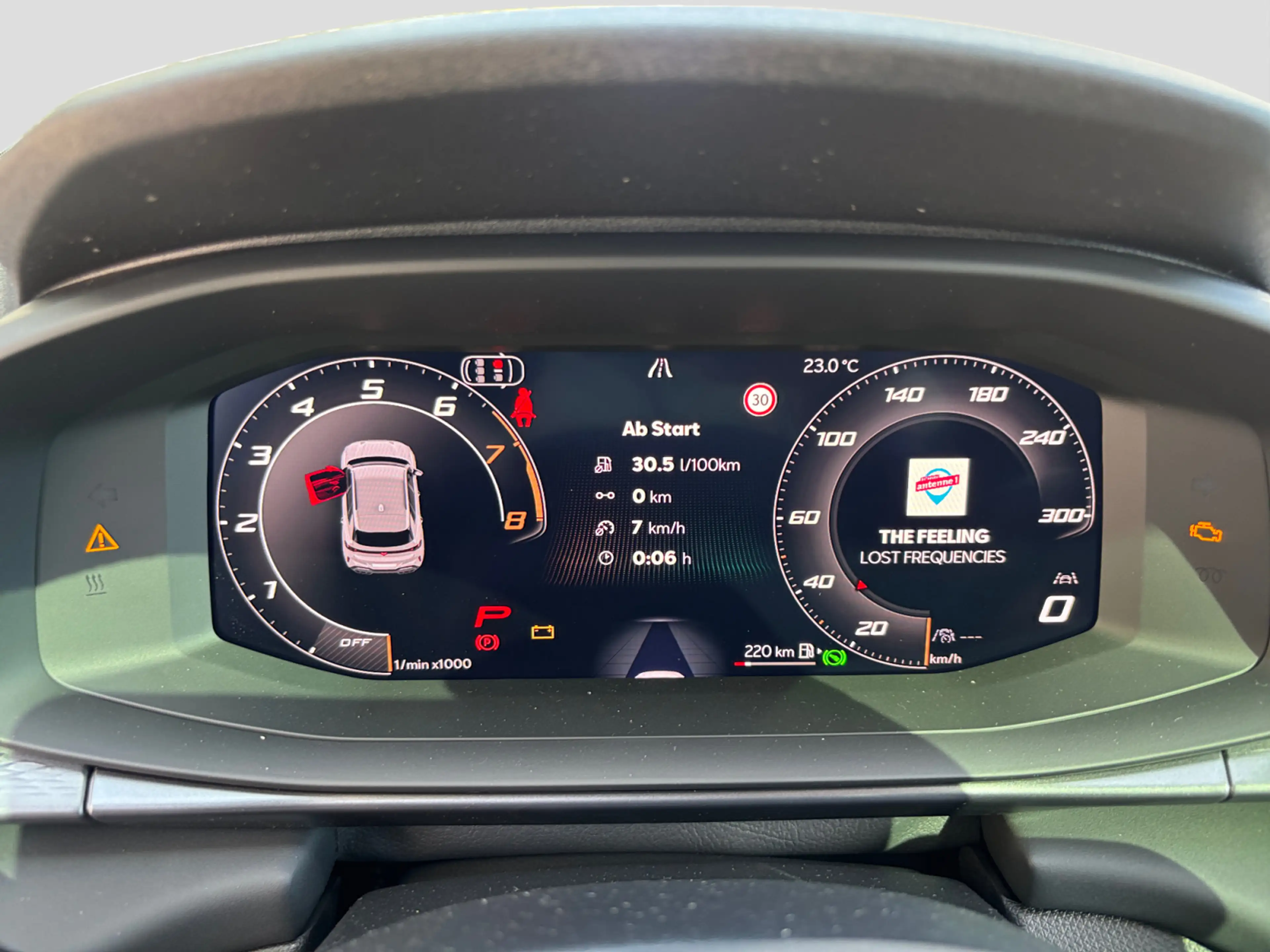 CUPRA Terramar 2.0 TSI 204 PS 7-Gang AHK Pano Top-View — photo 9