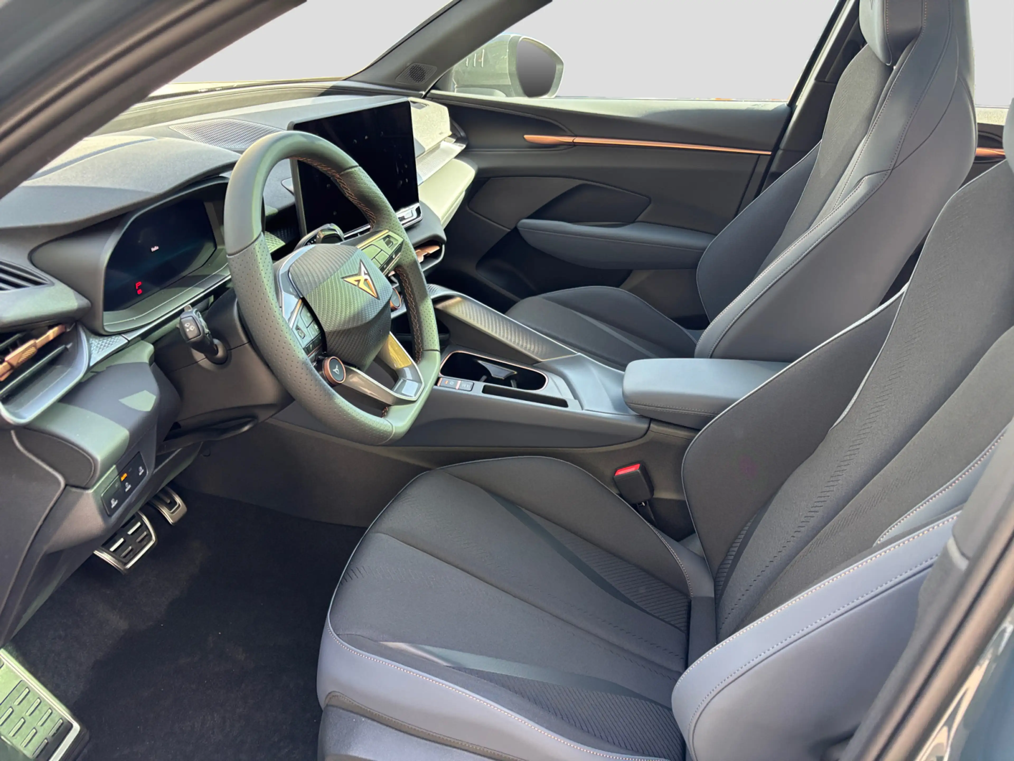 CUPRA Terramar 2.0 TSI 204 PS 7-Gang AHK Pano Top-View — photo 10