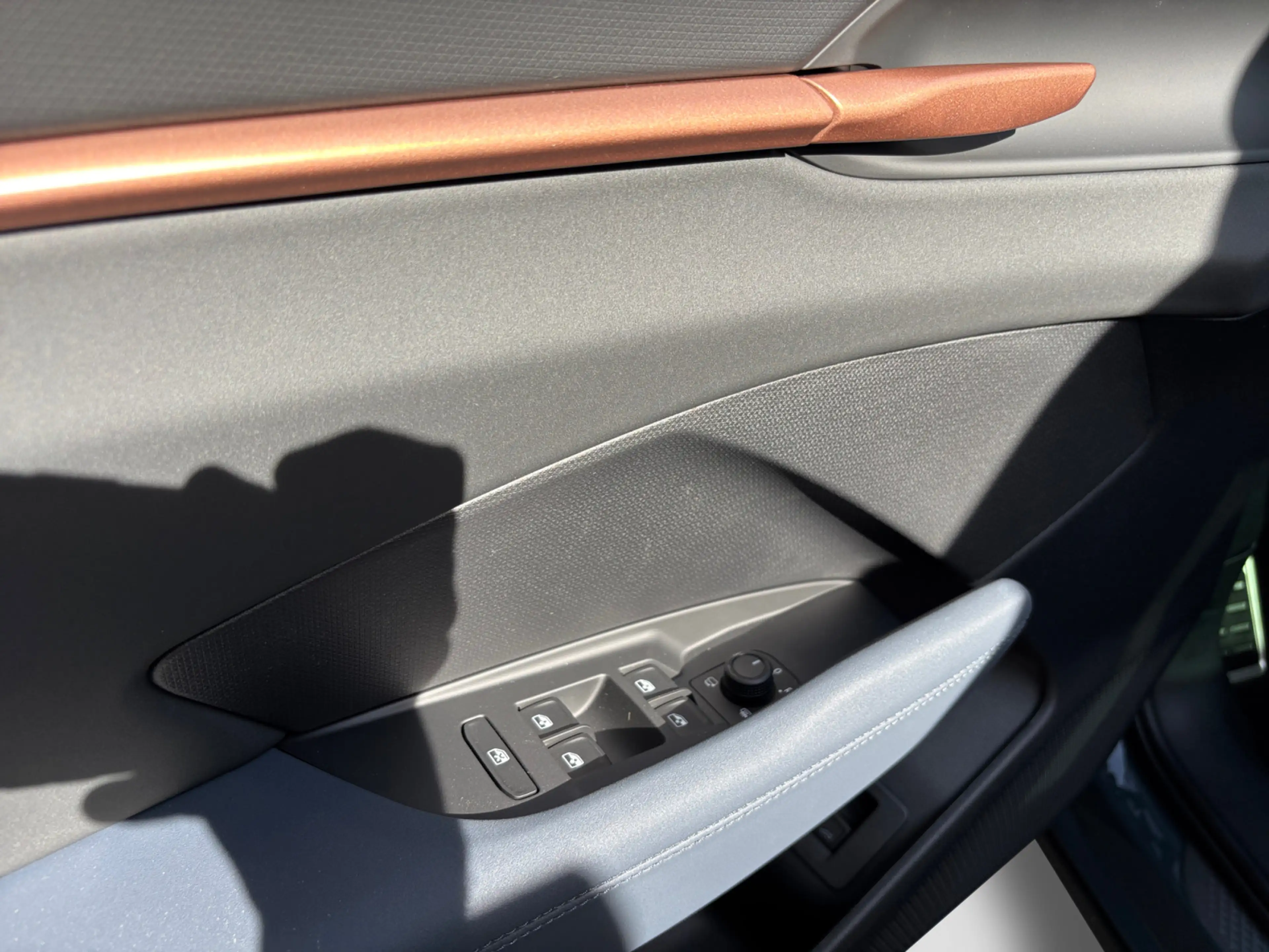 CUPRA Terramar 2.0 TSI 204 PS 7-Gang AHK Pano Top-View — photo 14