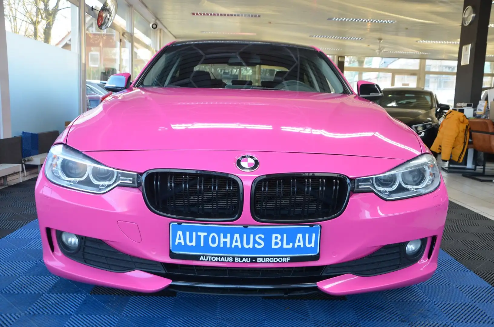 BMW 316 i Limousine *BLICKFANG*NAVI*XENON*BI-XENON* Schwarz - 2