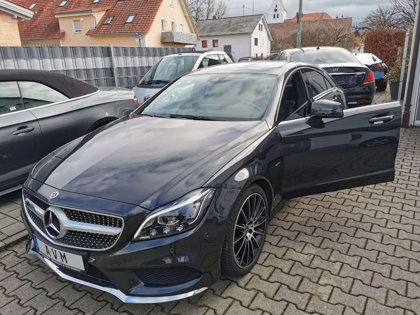 Mercedes-Benz CLS 350 AMG, Navi, Kamera, Leder, Schiebedach, 1 Black - 1