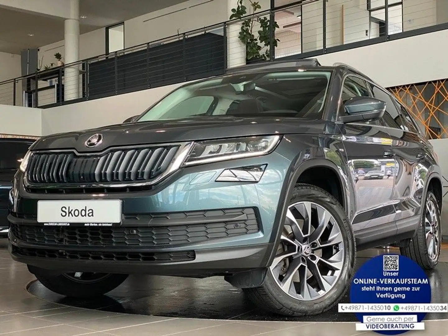 Skoda Kodiaq 2.0 TSI 4x4 Drive 125 ViCo Sthz Pano AHK Šedá - 1