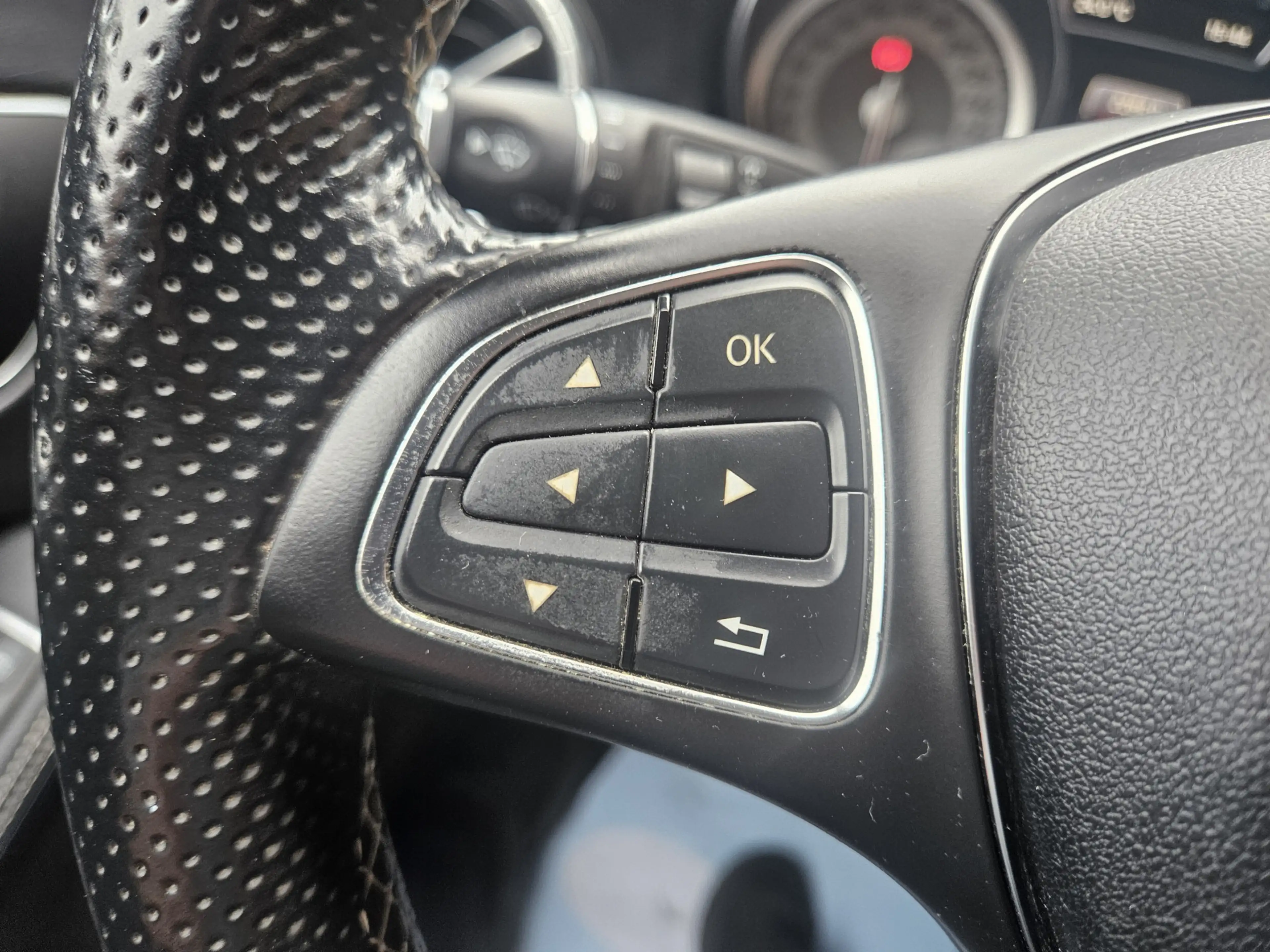 Mercedes-Benz CLA 180 Shooting Brake Ambition — photo 18