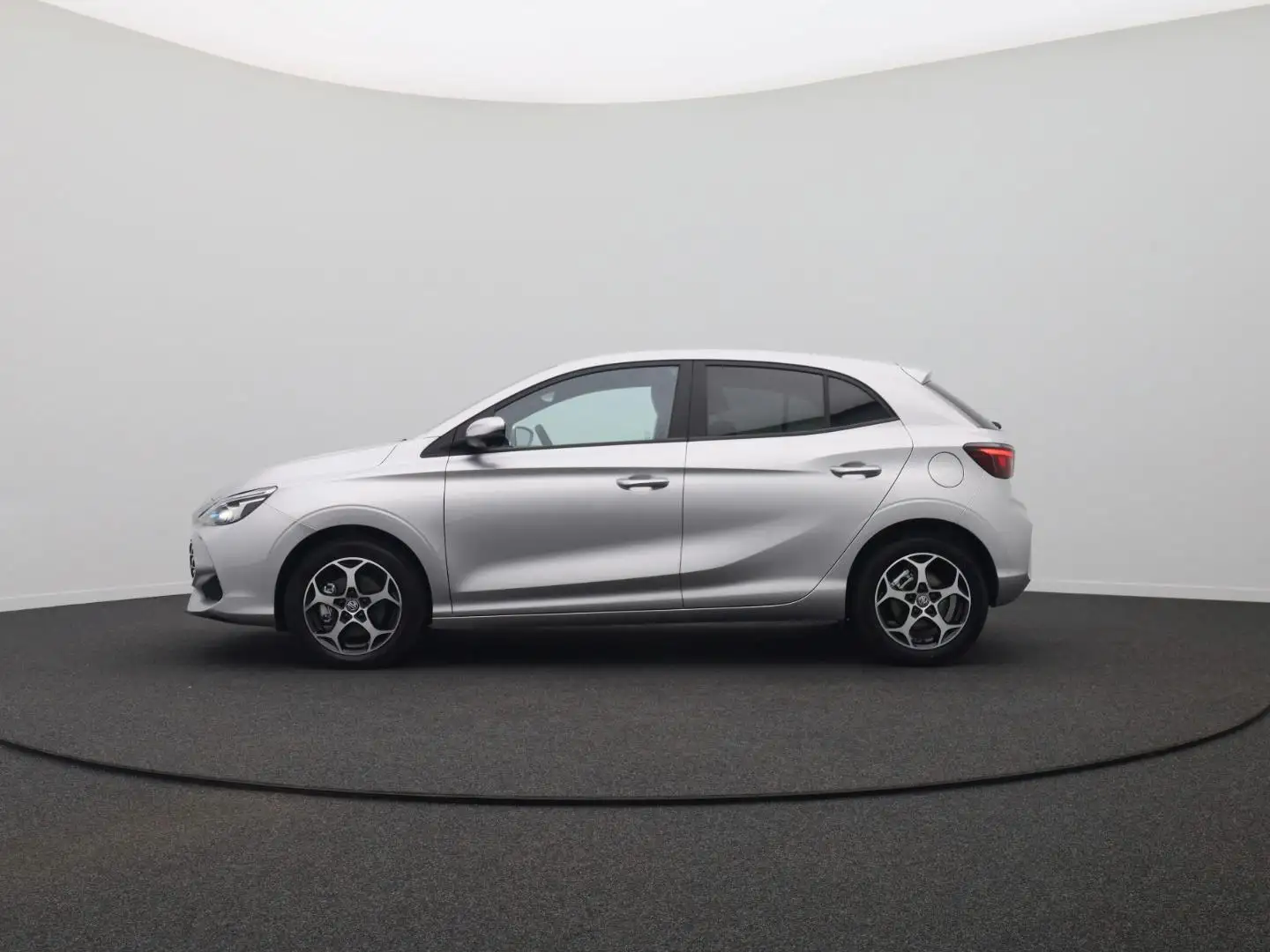 MG MG3 Luxury 1.5 Hybrid 194PS Automatik Sitzheizung L... Silber - 2