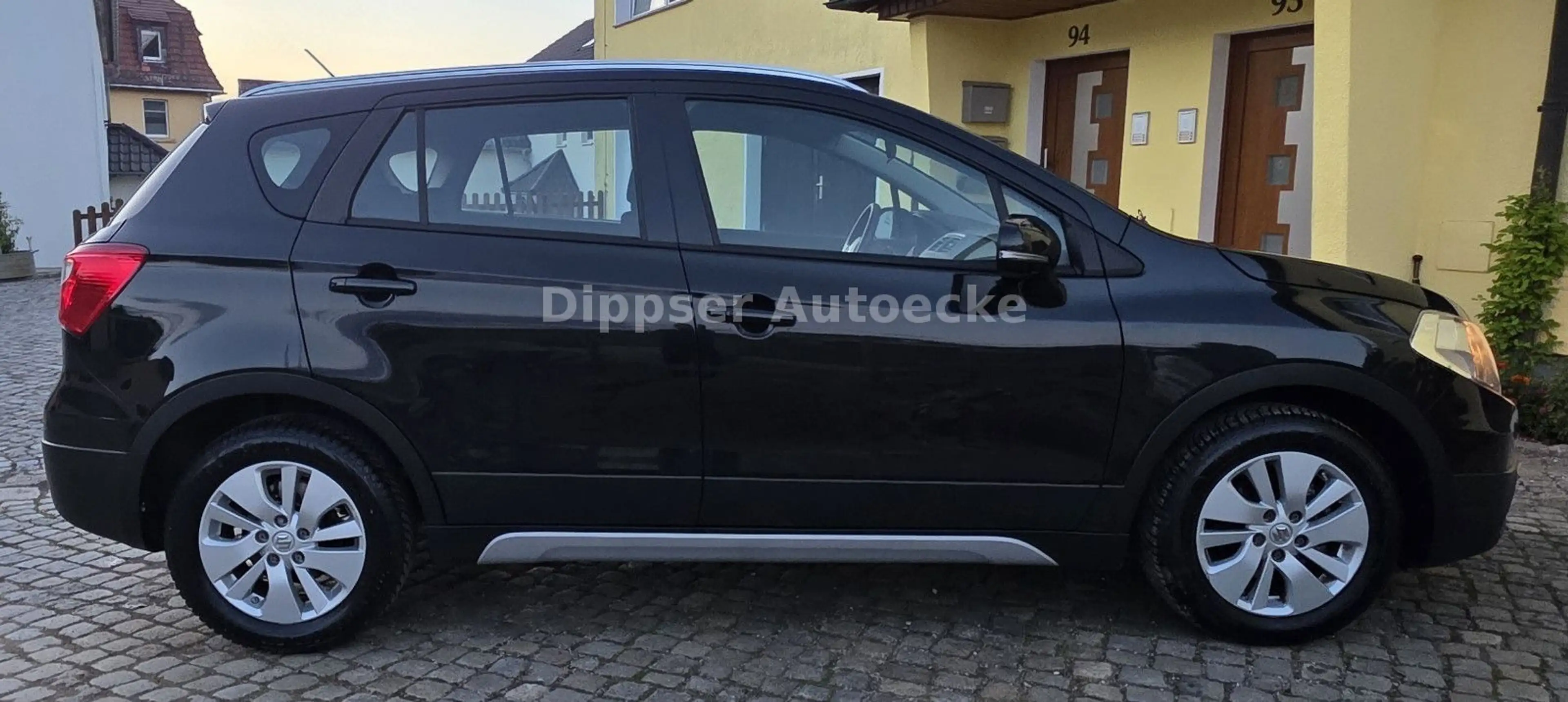 Suzuki SX4 S-Cross "Club"_AUTOMATIK_Klima_Sitzh... — photo 4