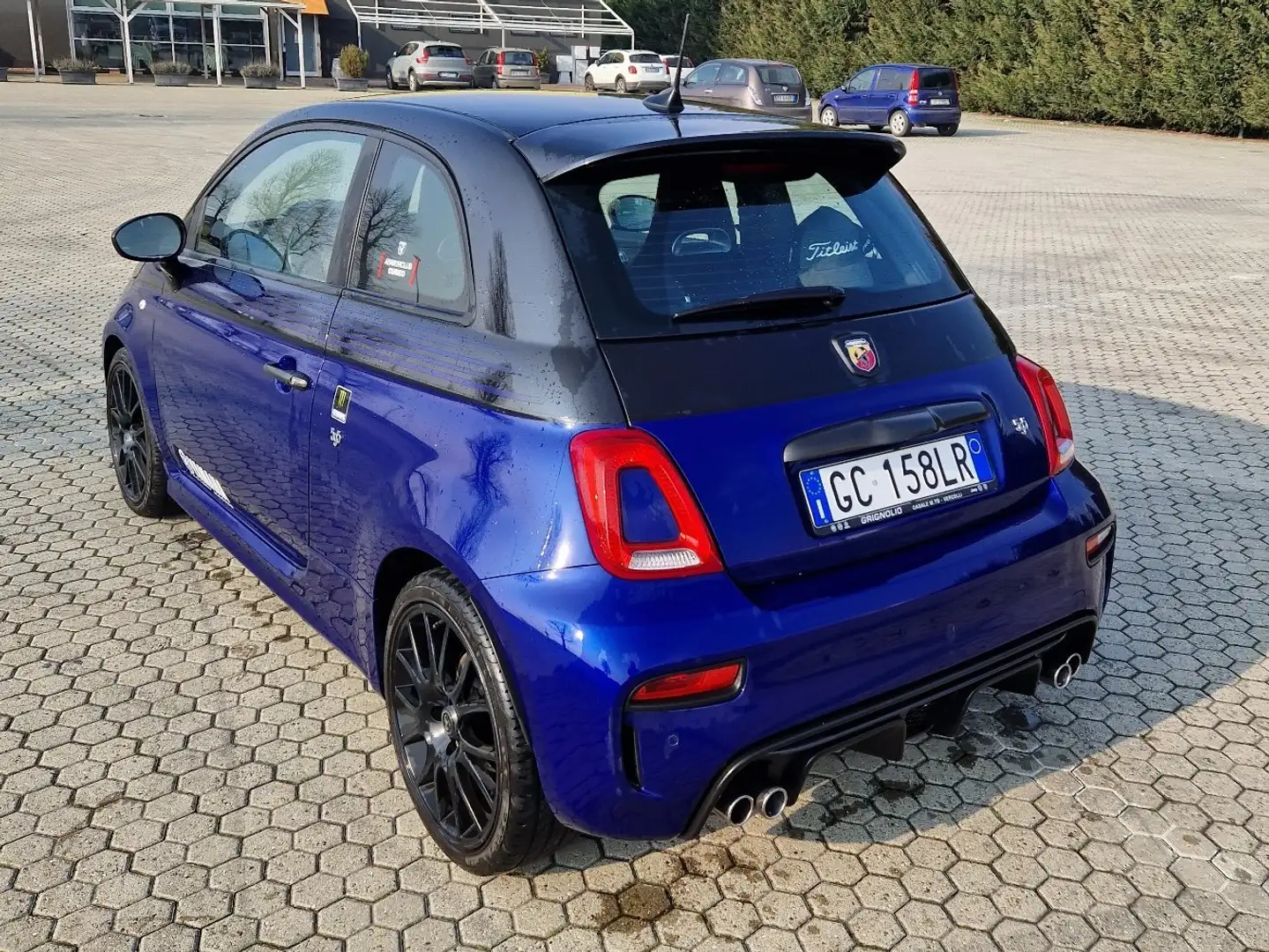Abarth 595 1.4 t-jet Monster Energy Yamaha 165cv - 2