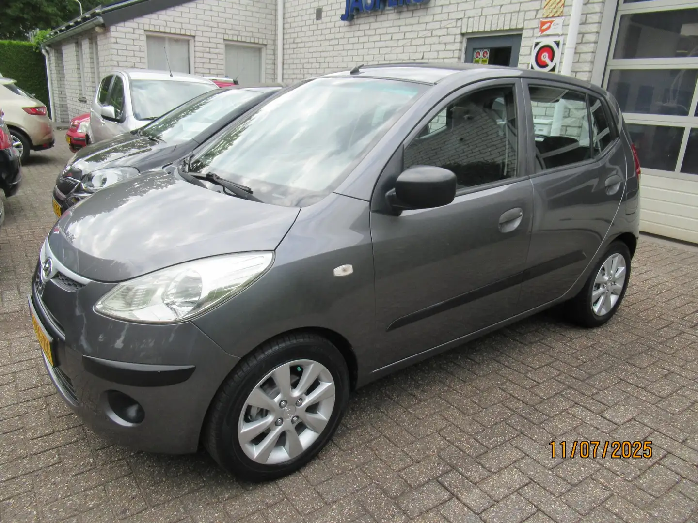 Hyundai i10 1.1 Active Gris - 1