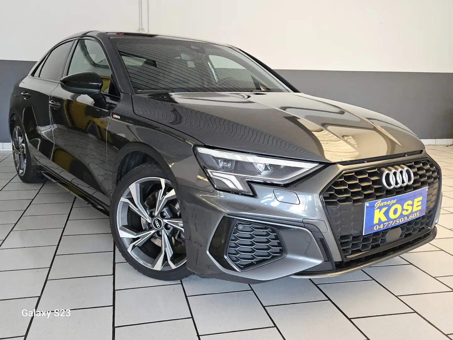 Audi A3 AUTO S line tronic CARPLAY VIRTUAL 1ERE MAIN FULL Grijs - 1