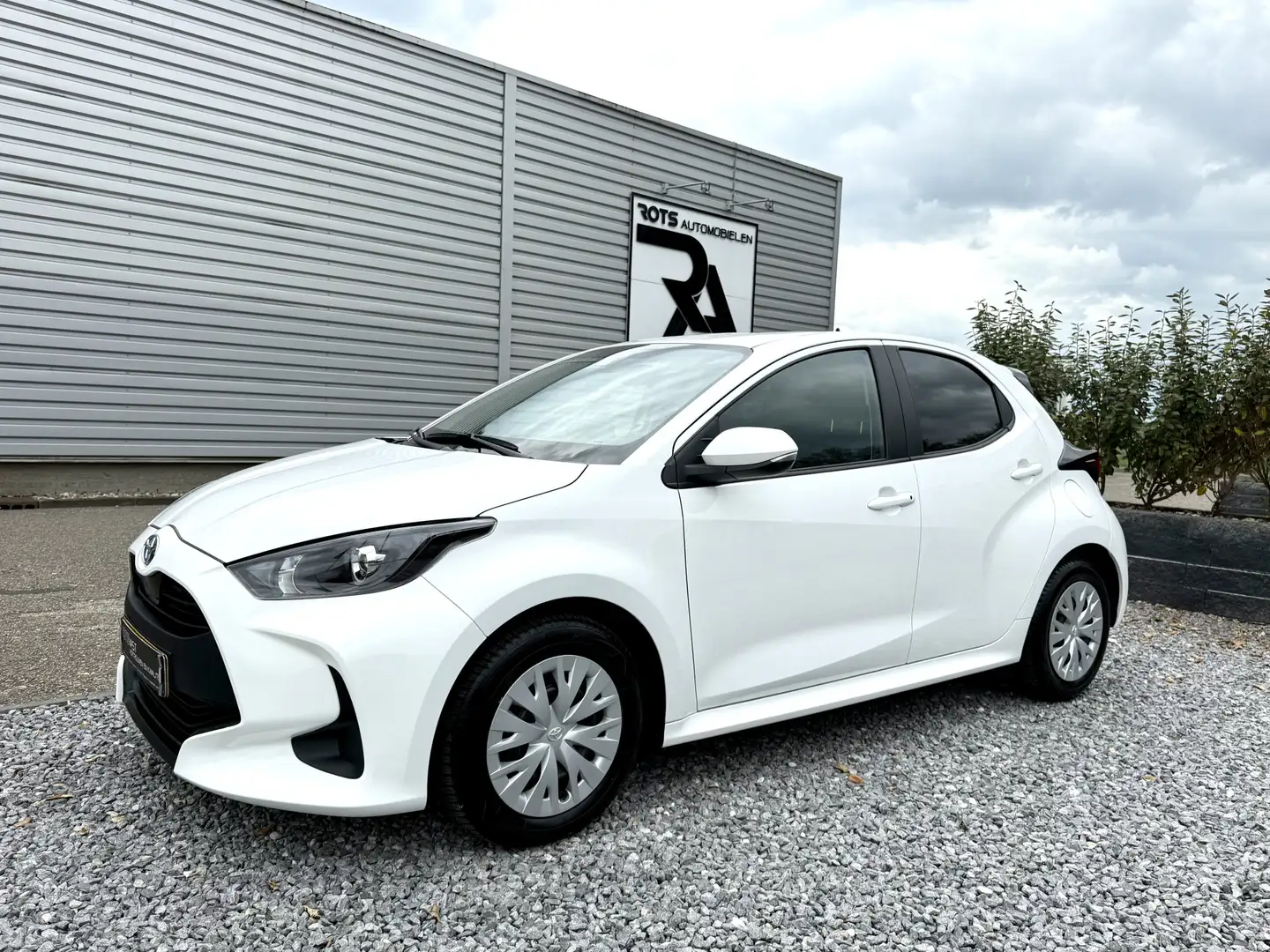Toyota Yaris 1.5 Hybrid Active Navi|Camera|Carplay|Cruis|Stoelv Wit - 1