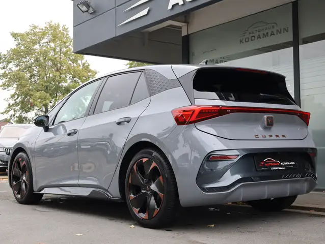 CUPRA Born view 8