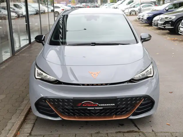 CUPRA Born view 3