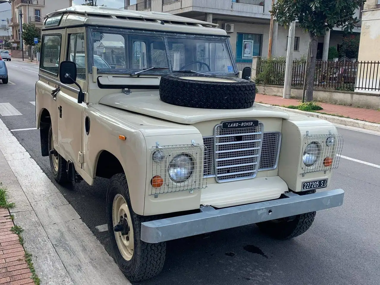 Land Rover series III 88, foto 1