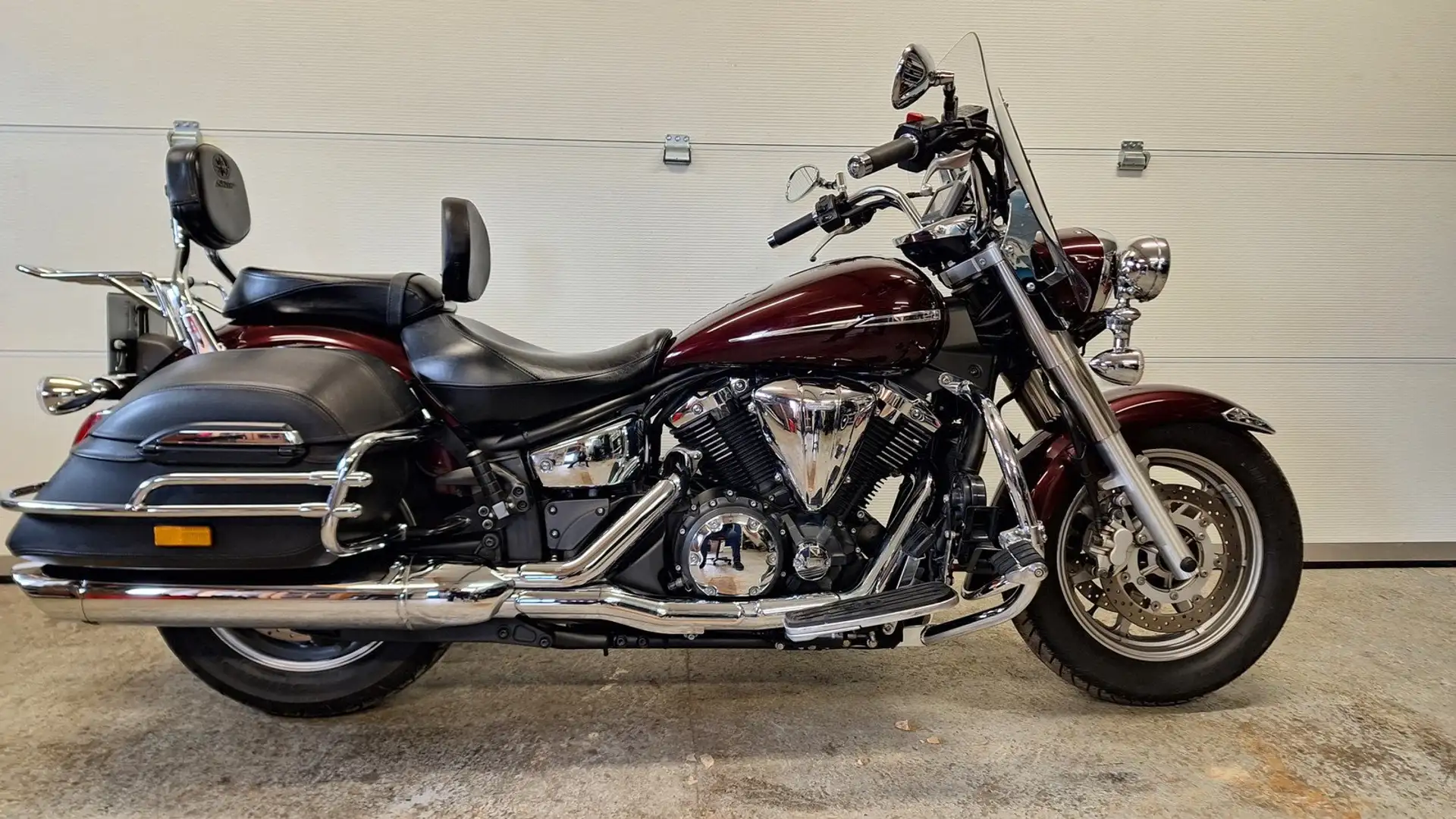 Yamaha XVS 1300 Midnight Star Rot - 1