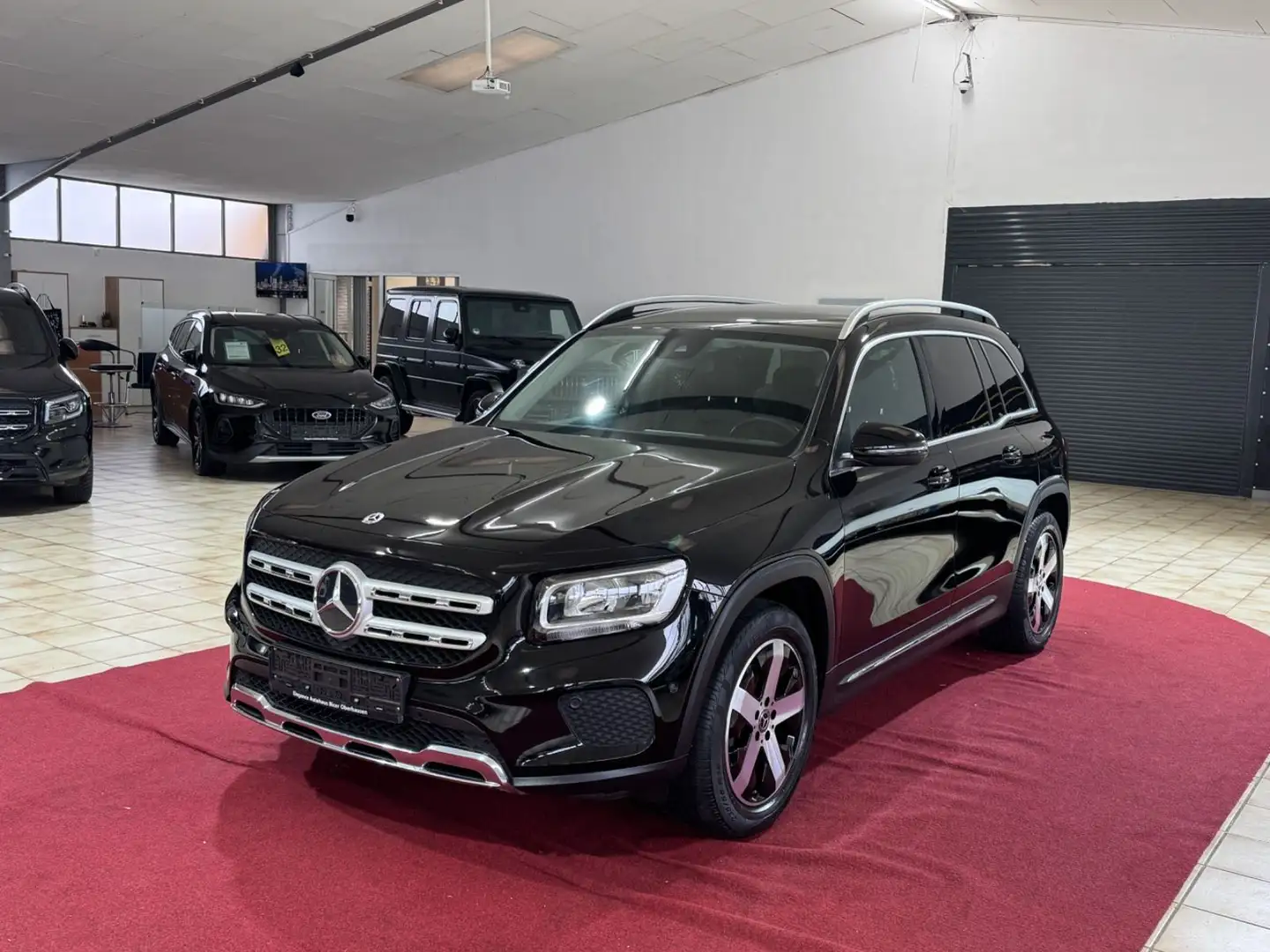 Mercedes-Benz GLB 200 Progressive Černá - 1