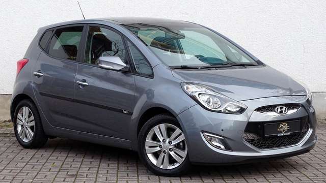 Imagine Hyundai iX20 1.6Trend|Automatik|NAVI|SHZ|Kamera|PANO|AHK