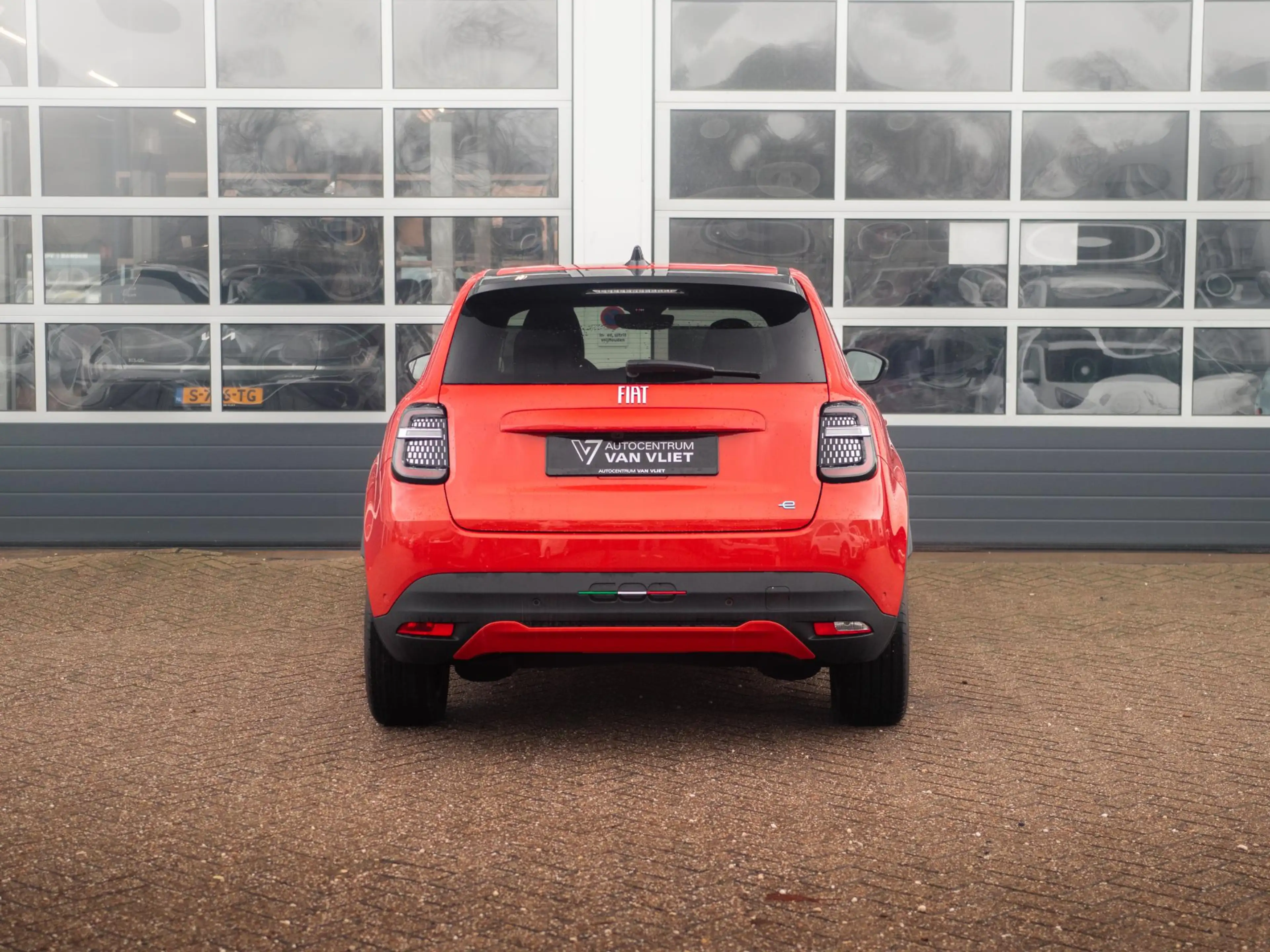 Fiat 600e La Prima 54 kWh | 17% Bijtelling | Carplay | Elek. — photo 6