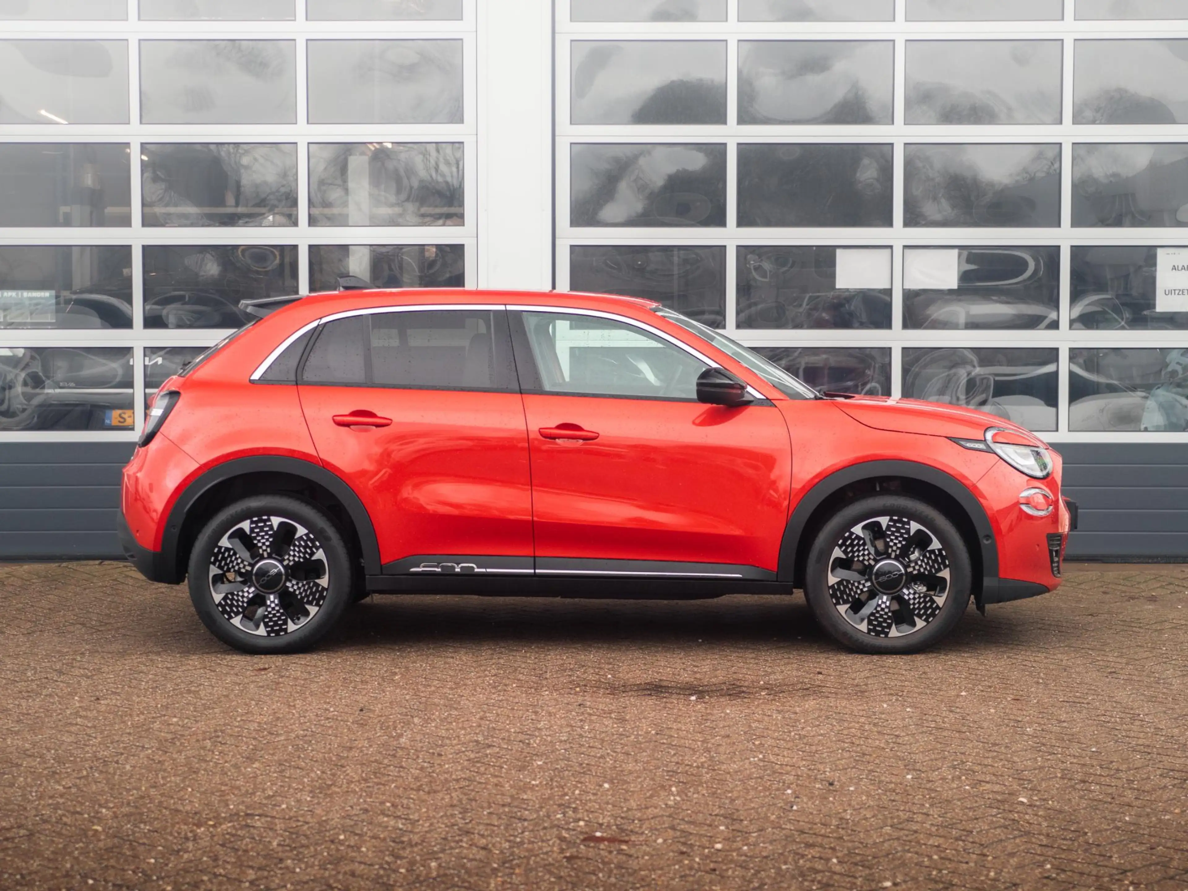 Fiat 600e La Prima 54 kWh | 17% Bijtelling | Carplay | Elek. — photo 4