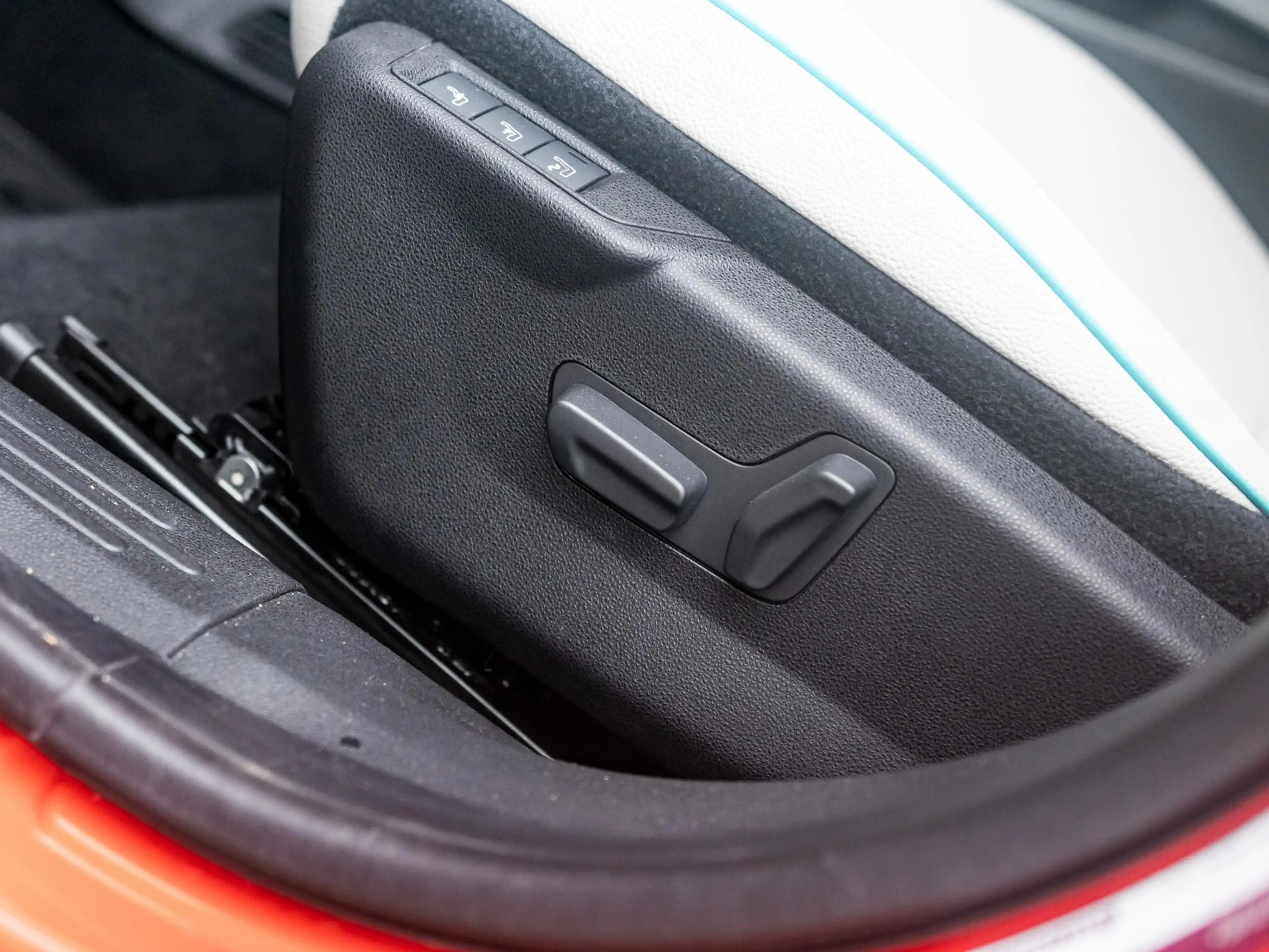 Fiat 600e La Prima 54 kWh | 17% Bijtelling | Carplay | Elek. — photo 12