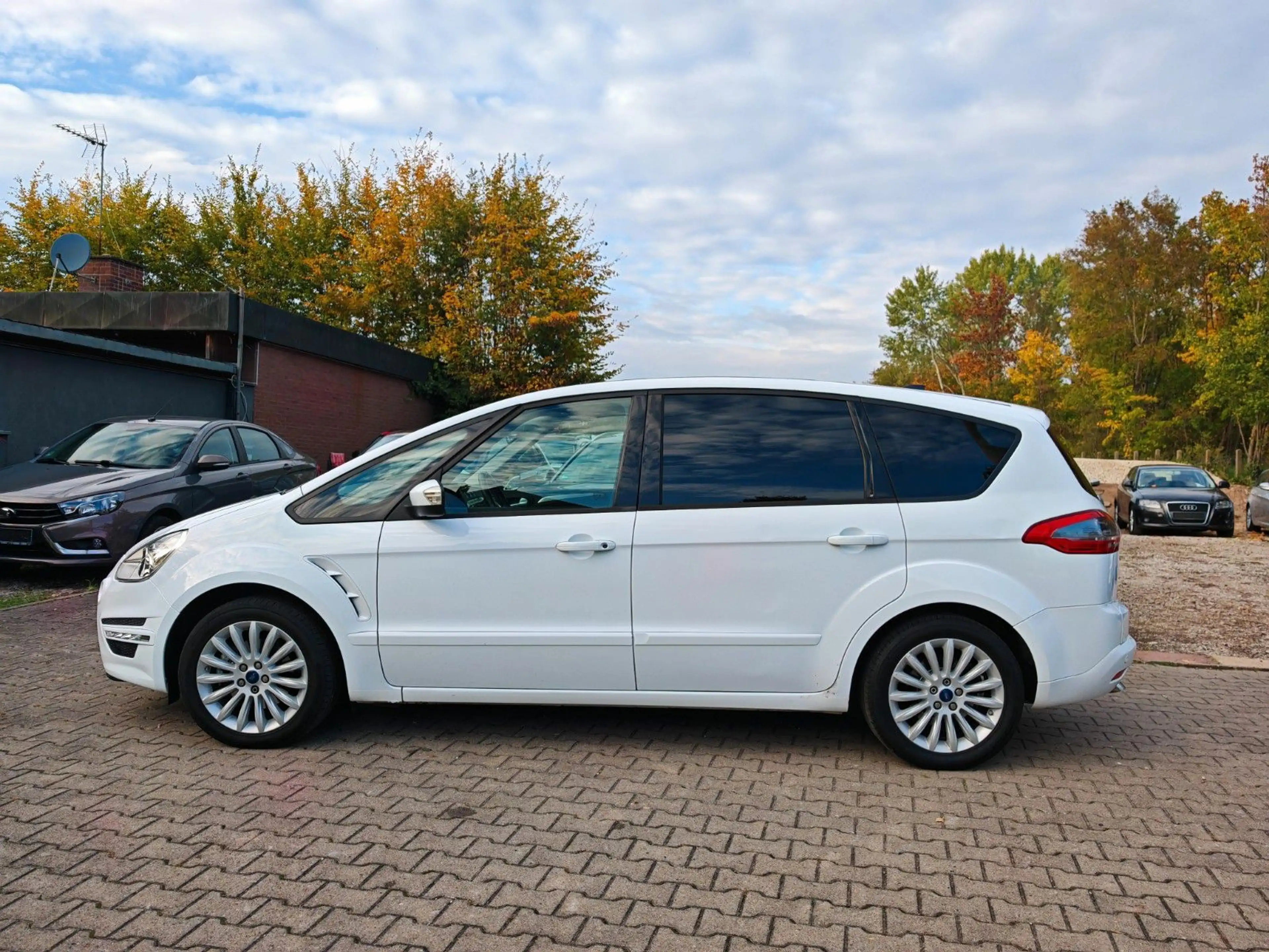 Ford S-Max Sport Edition 2.0 d 120 kw 7 Sitze Tüv — photo 2