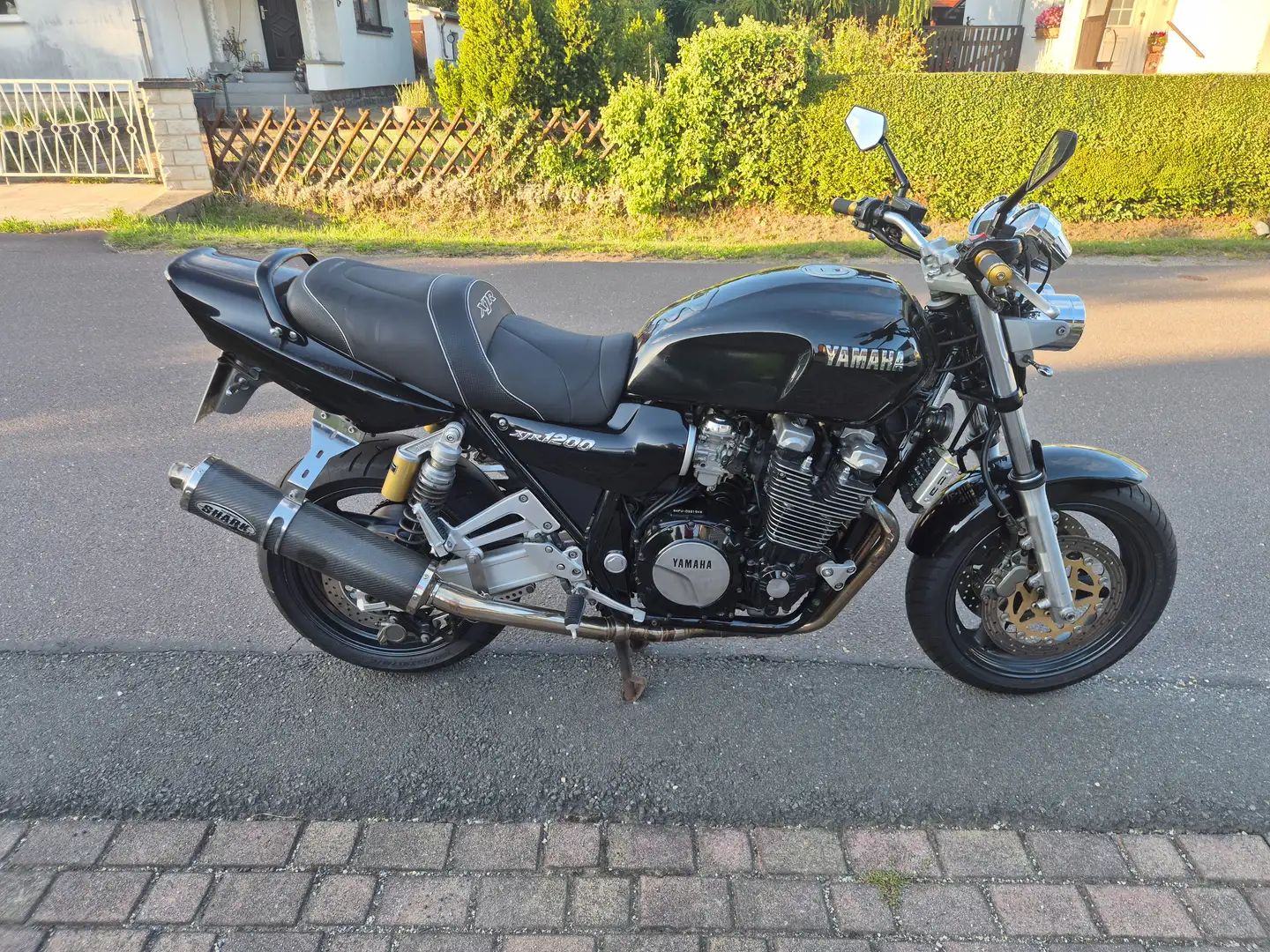 Yamaha XJR 1200 Чёрный - 2
