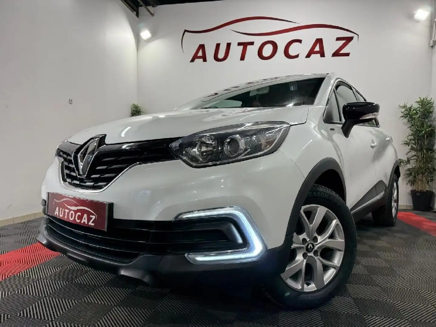 Renault Captur TCe 90 - 19 Limited +77500KMS Blanc - 2