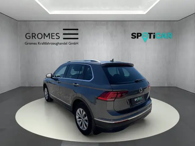Volkswagen Tiguan view 5
