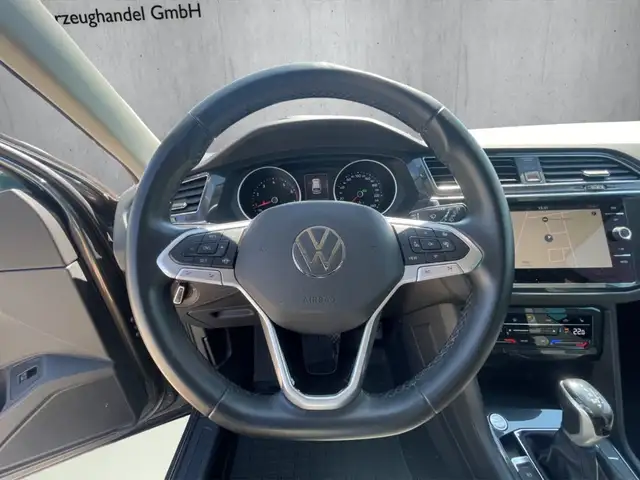 Volkswagen Tiguan view 10