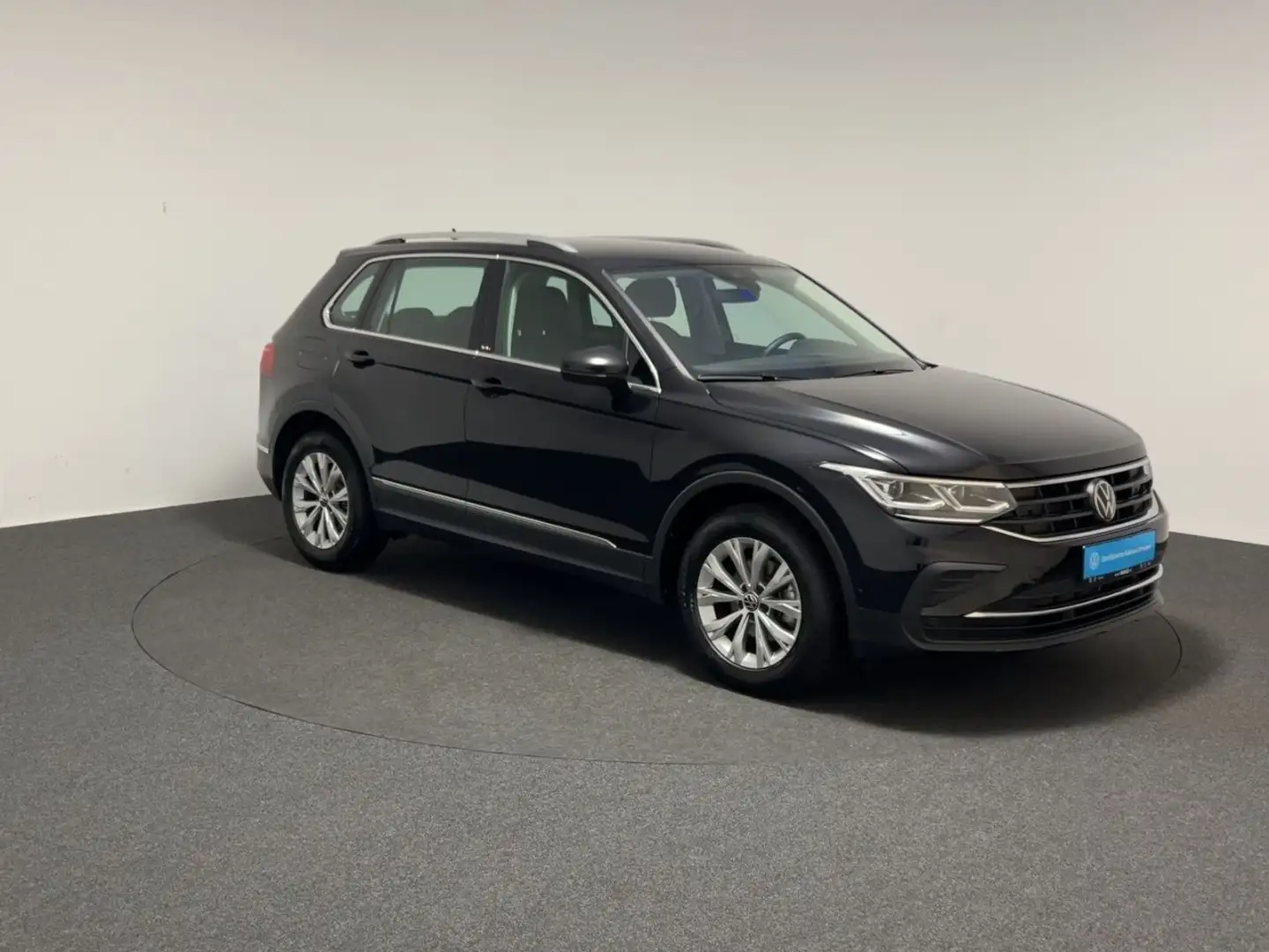 Volkswagen Tiguan 2.0 TDI DSG Life Move Klima Navi Rückfahrkamera Noir - 2