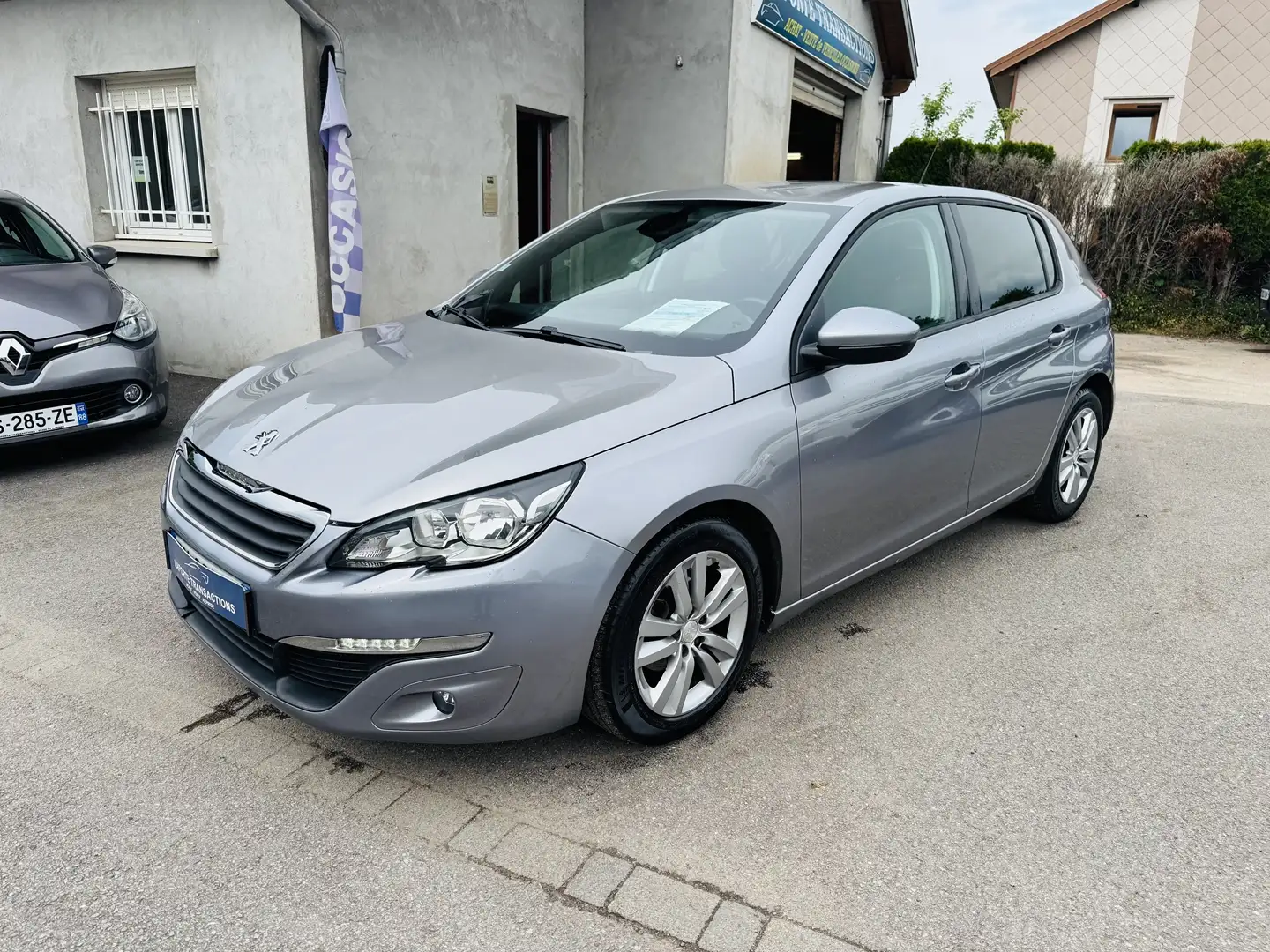 Peugeot 308 1.6 BLUEHDI 100CH ACTIVE S\u0026S 5P Gris - 1