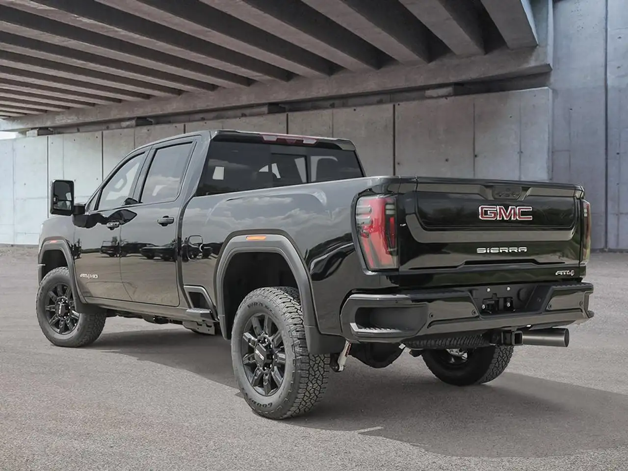 GMC Sierra 3500HD photo GMC Sierra 3500HD