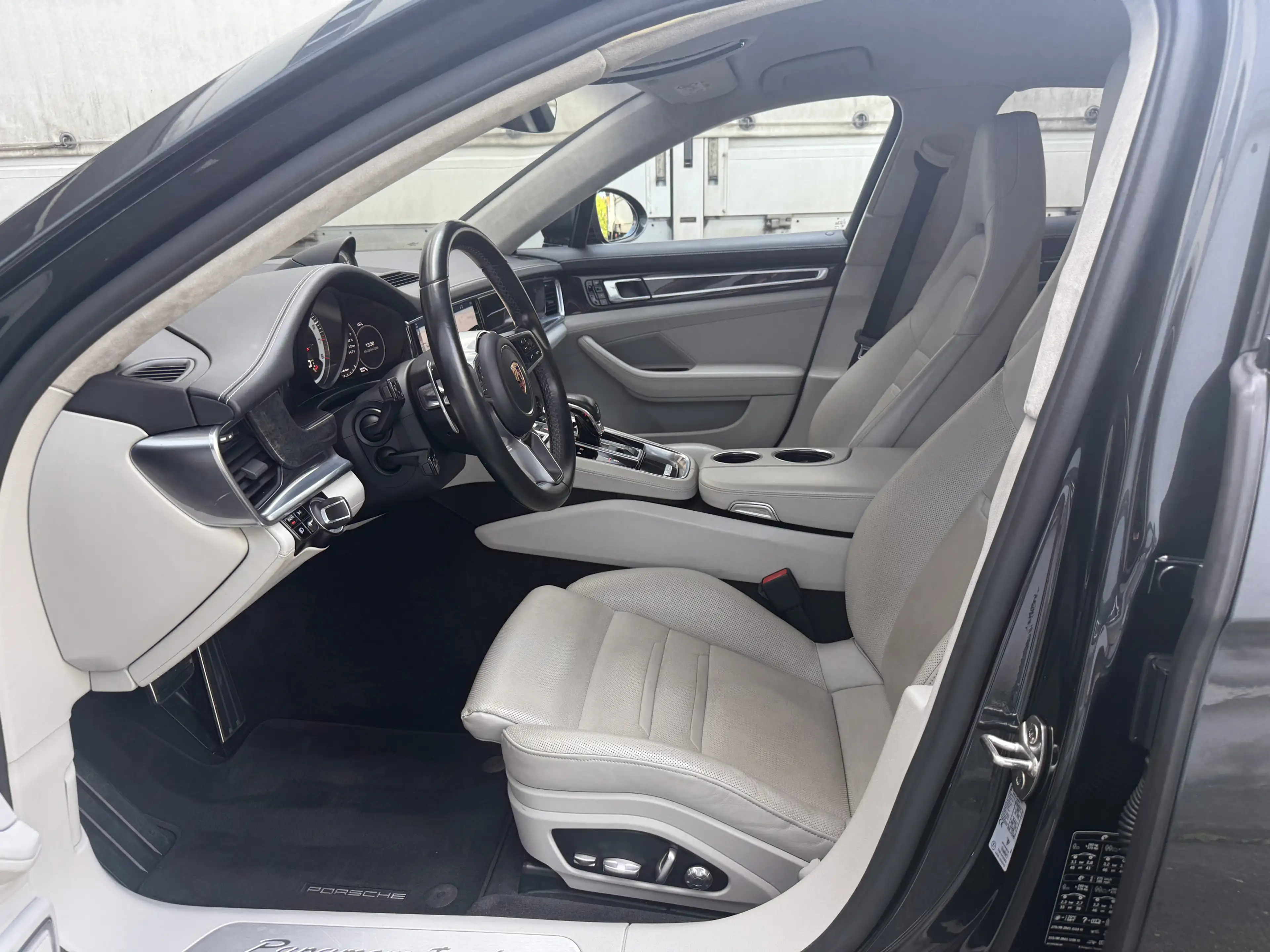 Porsche Panamera Turbo Matrix-LED Standheizung Massage — photo 14