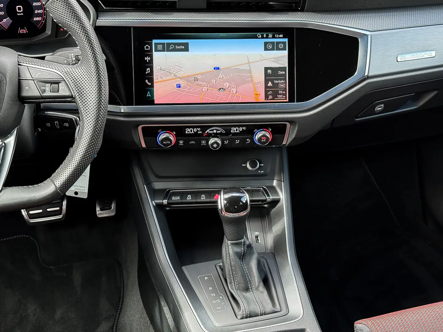 Audi Q3 40 TFSI quattro LED/Navi/GRA/PDC 2x S line Grau - 2