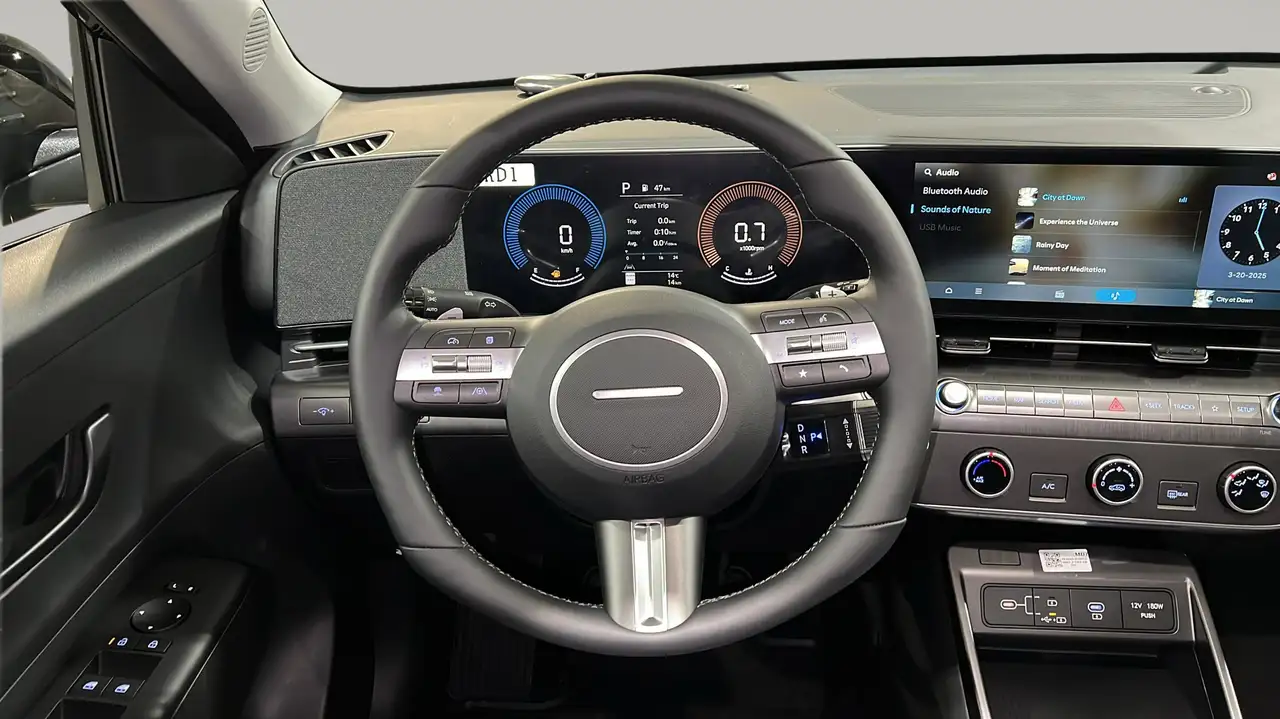 Hyundai KONA снимка Hyundai KONA