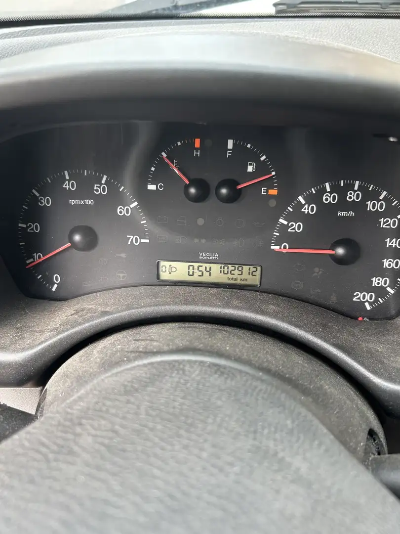 Fiat Punto 1200 benzina Gris - 1