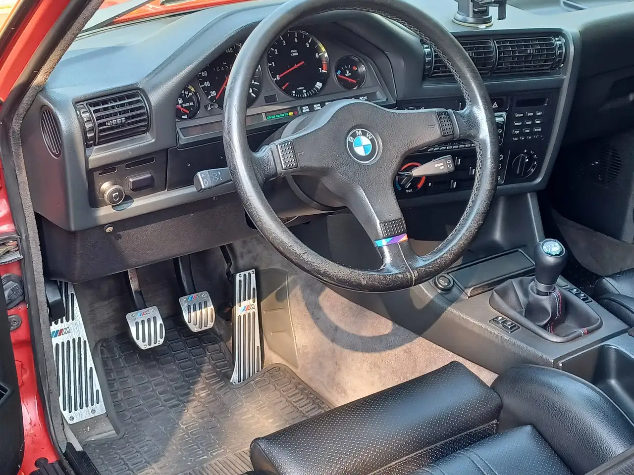 BMW 3 Series photo BMW 3 Series