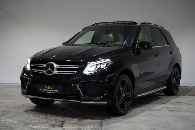 Mercedes-Benz GLE 350 d4M*AMG*DESINGO*PANO*STHZG*360°*H&K*SOFT*