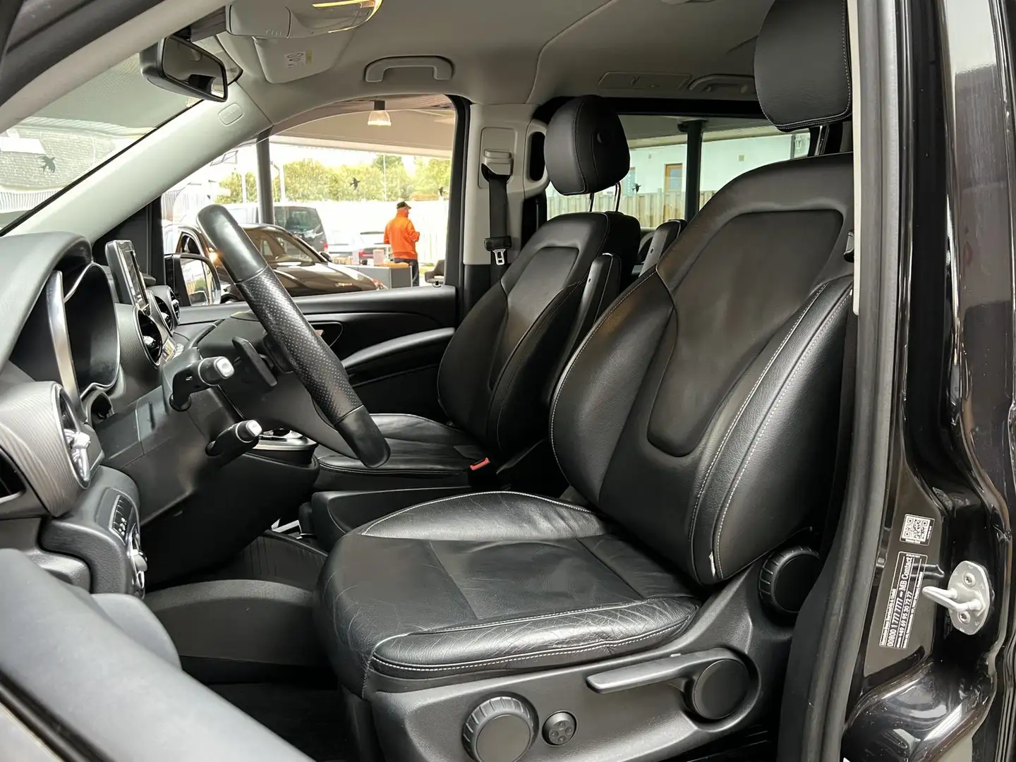 Mercedes-Benz V 250 V 250d SCORE 4MATIC KOMPAKT SPORT AHK KAME Schwarz - 2