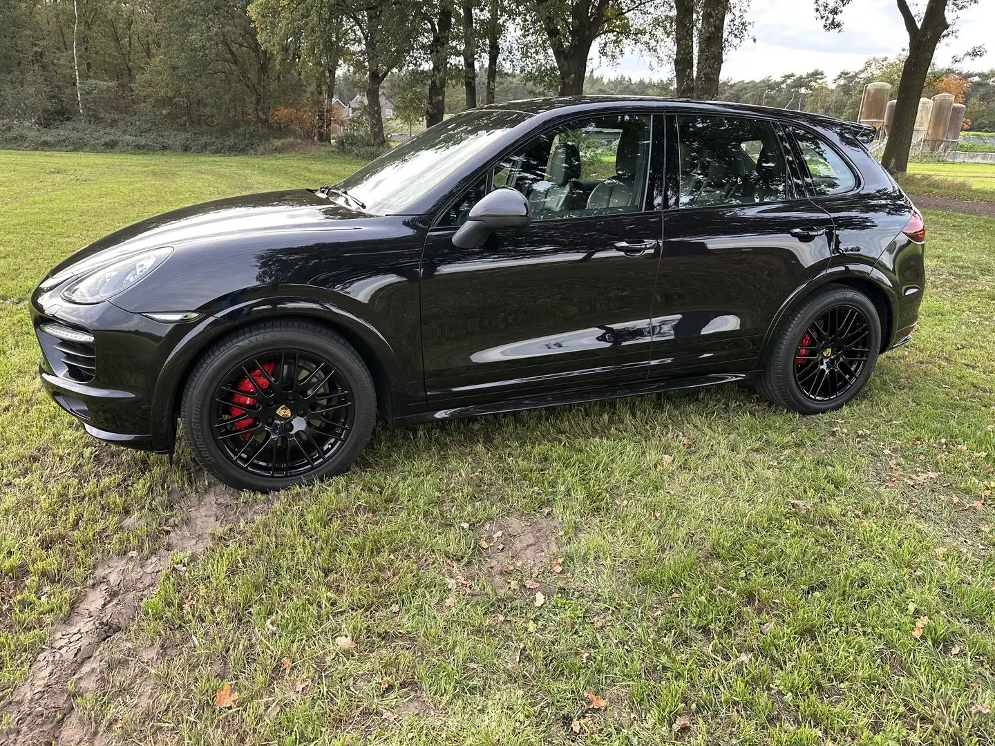 Porsche Cayenne GTS 4.8 “ BLACK FRIDAY “ Zwart - 2