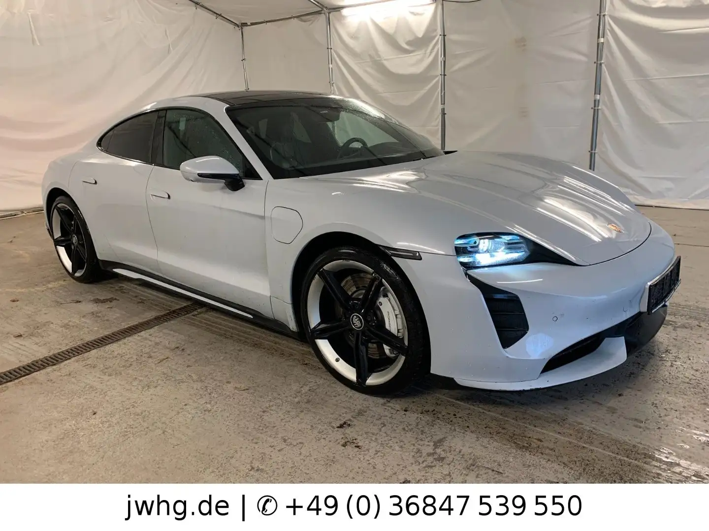 Porsche Taycan Turbo 21" HeadUp Pano Passenger-Display Grau - 2