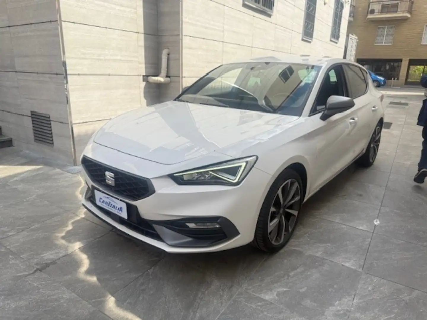 SEAT Leon 1.5 TGI DSG FR Bianco - 1
