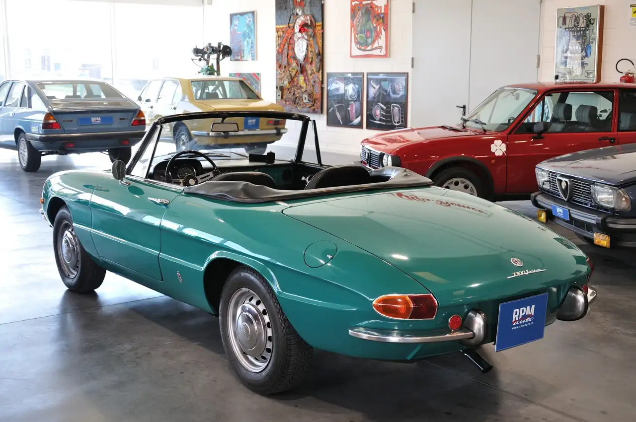 Alfa Romeo Spider 1300 Spider Junior Duetto osso di seppia RIAR conservata, foto 5