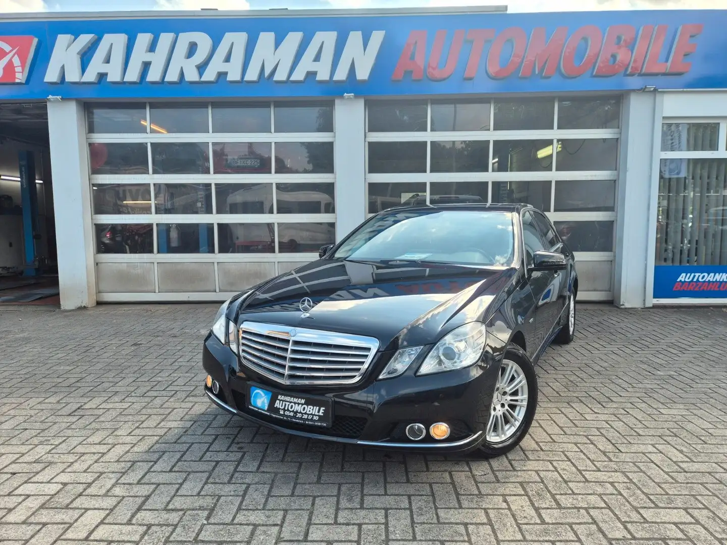 Mercedes-Benz E 250 E -Klasse Lim. E 250 CDI BlueEfficiency Schwarz - 1