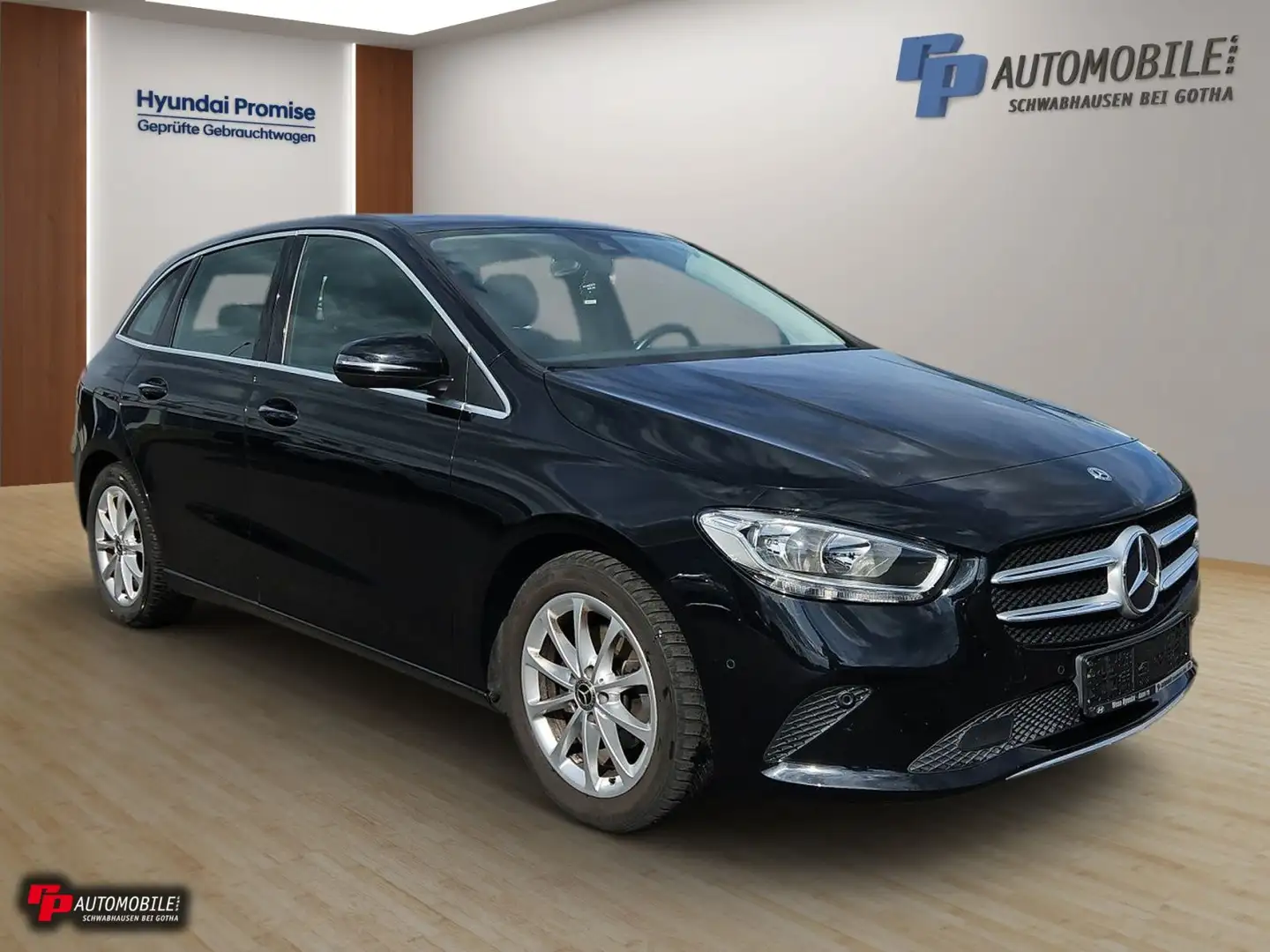 Mercedes-Benz B 180 Progressive Premium-Paket Schwarz - 2