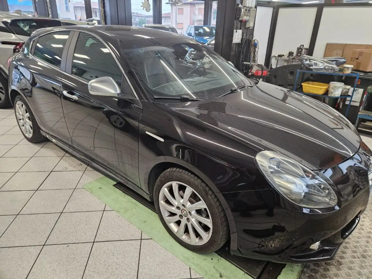 Alfa Romeo Giulietta 1.6 JTDm-2 105 CV veloce Nero - 2