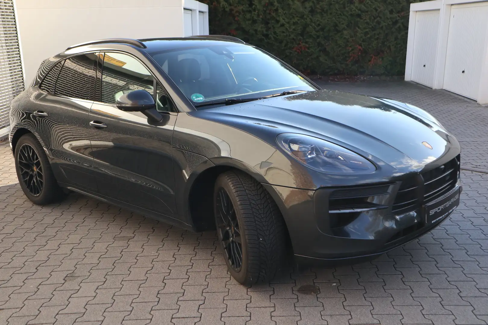 Porsche Macan GTS LED StaHz 360 Luftfw AHK approved Bose Memo Grau - 2